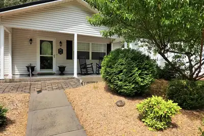 Image de Close to Pigeon Forge*Easy Access Road*Fire Pit Area*Wet Bar