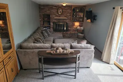 Image de Cozy home in West Omaha with plenty of wildlife for a weekend or a month