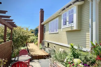 Image de Bayview Craftsman In Arcata~Short Walk To Cal Poly
