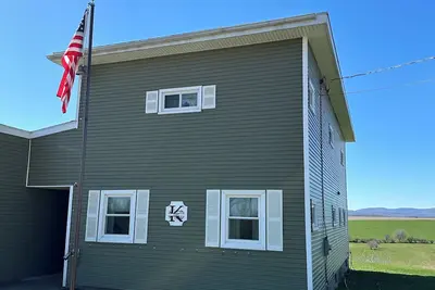 Image de Canajoharie Home, Country living, inground pool. 5 Bedrooms. Outdoor space