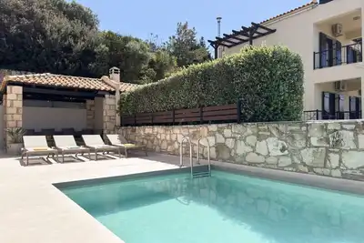Image de Ya Chara Villa︱A Tranquil Retreat w/Pool & Vistas