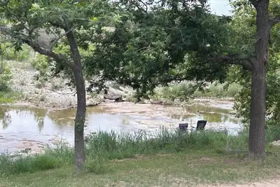 Image de Concan Leakey area - 20 mins to Garner Park, Reagan Wells, Dry Frio River