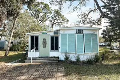 Cottage near Venice Beach