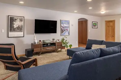 Image de 2 Br Home Minutes Away from the Airport!