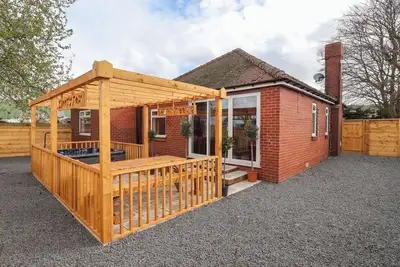 Image de Fox Retreat, pet friendly, with hot tub in Sherburn