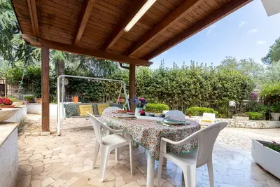 Image de Appartement 'Villa Rosa, Relax Place' avec vue sur la mer, Wi-Fi et climatisation