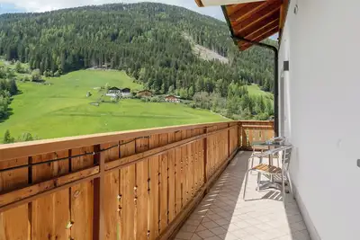 Image de Appartement \"Wohnung 1\" avec vue sur les montagnes, jardin partagé et Wi-Fi