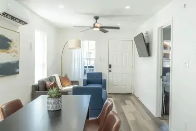 Image de Charming 2-Br Retreat Near Downtown & Hou Hotspots!