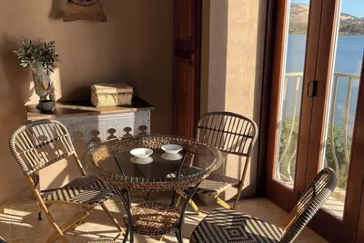 Image de Villa Contenta on Clearlake. A True Italian Villa on Lower Lake with Dock!