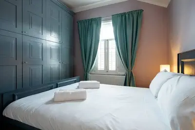 Image de Immaculate 4-Bed House in London