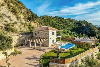 Image de Villa Celestia Sleeps 6 with Pool