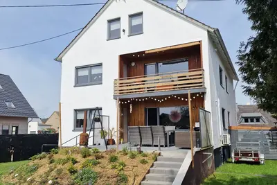 Image de Appartement 'Ut Huuske' avec vue sur les montagnes, Wi-Fi et climatisation