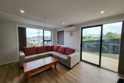 Image de Beautiful cosy home, close to Airport