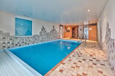 Image de Maison de vacances de bon goût avec piscine privée