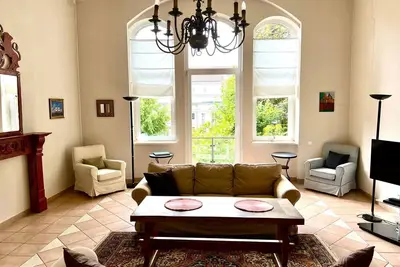 Image de Appartement Xxl - Ferienwohnung am Theater Haus Schill