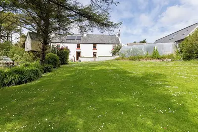 Image de Kilfarboy House - Renovated Farmhouse!