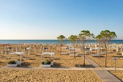 Image de Superbe résidence à seulement 100m de la plage