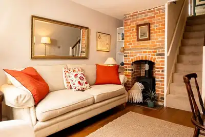 Image de Cosy New Forest Cottage – Log Fires, Dog-Friendly