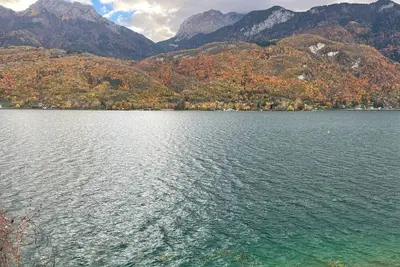 Image de Rare 2 bedroom with private beach on Lake Annecy