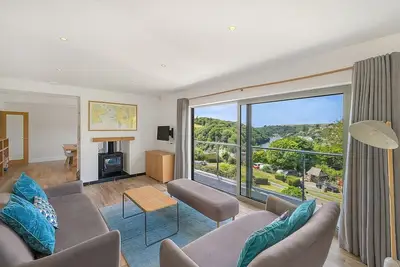 Image de Luxury Riverside getaway in Noss Mayo with stunning views over the River Yealm