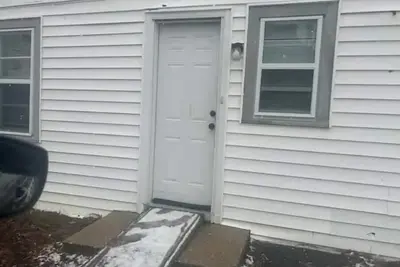 Image de Presidential Suite Vibes Black White&Gray Garage