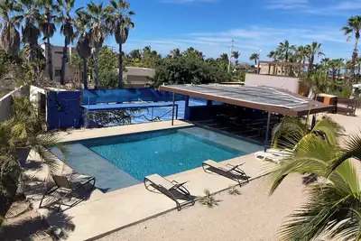 Image de Miramar Villas Beautiful heated pool & pickleball court. Mariana has it all!