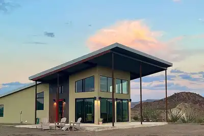 Image de 3br 2Bath Private Home • Stunning Panoramic View