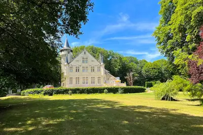 Image de Magnifique Château Avec Piscine Dans un Parc de 3 Hectares au Cœur du Poitou