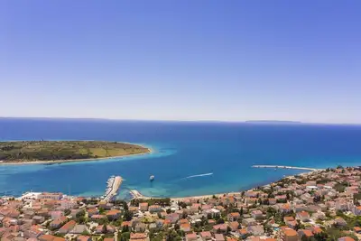 Image de Appartement Franka -800m de la mer avec parking