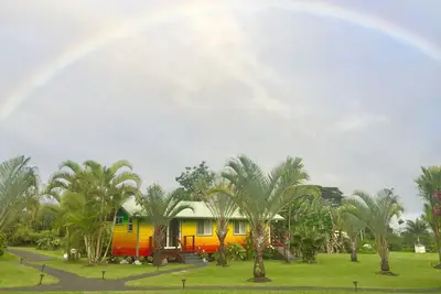 Image de Puna Rainforest Hotspring Retreat -Rainbow Cottage with ocean views