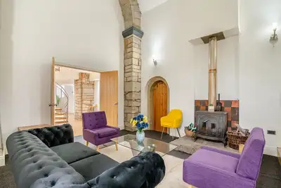 Image de 5 chambres à coucher à Rossendale