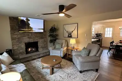 Image de Eagles View Retreat-Huge Game Room, 4 Bdrms, Hvac, Sleeps 10 comfortably-12 max