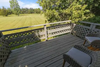 Image de Maple Getaway - Short distance to downtown, beaches, and breweries