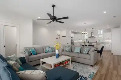 Image de Ocean Breeze 102: Dog Friendly, Brand New Townhome, Close to Beach!