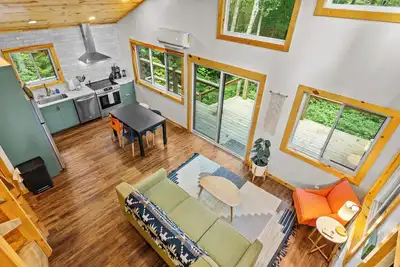 Image de Black Pearl ~ A creative new space near the Gorge Underground!