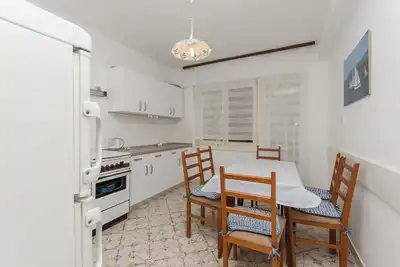 Image de Appartement Cosy Terrace (101011-A1) - Grebastica