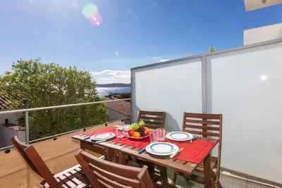Appartement Grifeu by Interhome