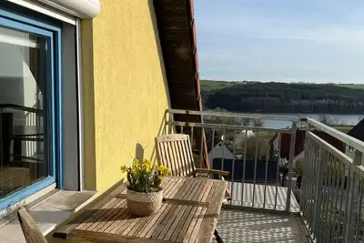 Image de Appartement 'Galeriewohnung Mit Seeblick' avec vue sur le lac, balcon et Wi-Fi