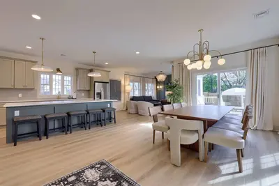 Image de Cocoa Chateau: Sleeps up to 10, hot tub, 5 min to Hershey