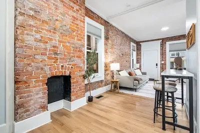 Image de Olde Towne Gem - 453 South 22nd Street