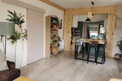 Image de Jolie Maison Rénovée en Plein Cœur du Centre de Soustons Kids Friendly