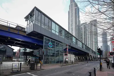 Image de Docklands. 1 Bedroom Apartment With Liviving Room.