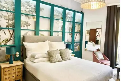Flamingo Suite - Urban Guest House