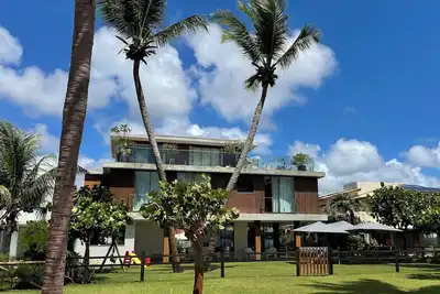 Image de Paraíso pé na Areia com 6 Suítes