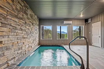Image de Spacious 4bd Lodge w/ Pool! Hot Tub + Theater Room