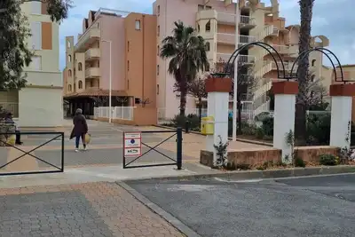 Image de Appartement en Rez-de-chaussée à 100 Mètres de la Plage du Grazel
