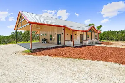 Image de Diamond K Lodge in the Hill Country near Glen Rose, Texas.