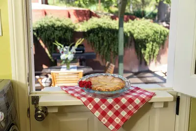 Image de Tipsyon12th |Walk2DT| Pet friendly