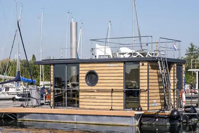 Image de Beau bateau à Ophoven avec WiFi
