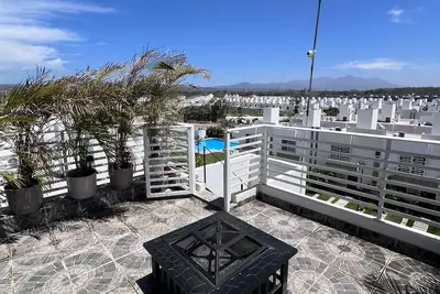 Image de 4 Bd / 4. 5ba Rooftop Garden Condo 15 min from Nuevo Vallarta For Large Families